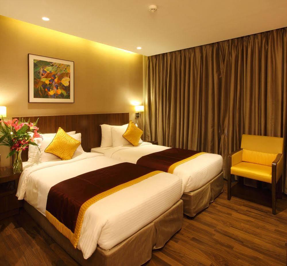 Hotel Fidalgo Πούνε Εξωτερικό φωτογραφία